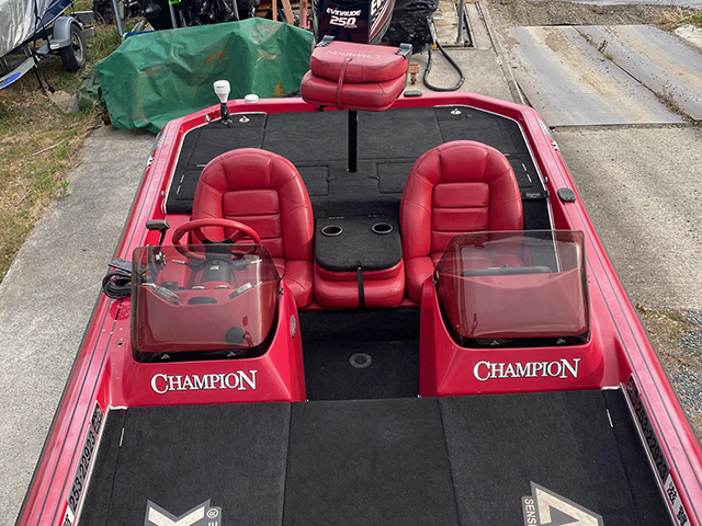 1998年 CHAMPION 203